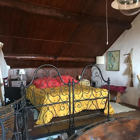 Semesterbostad Artist